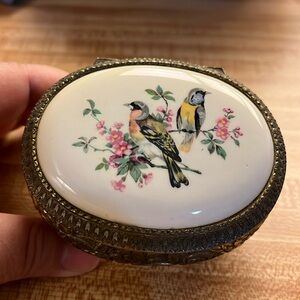 Mele Finch trinket box, made in Japan